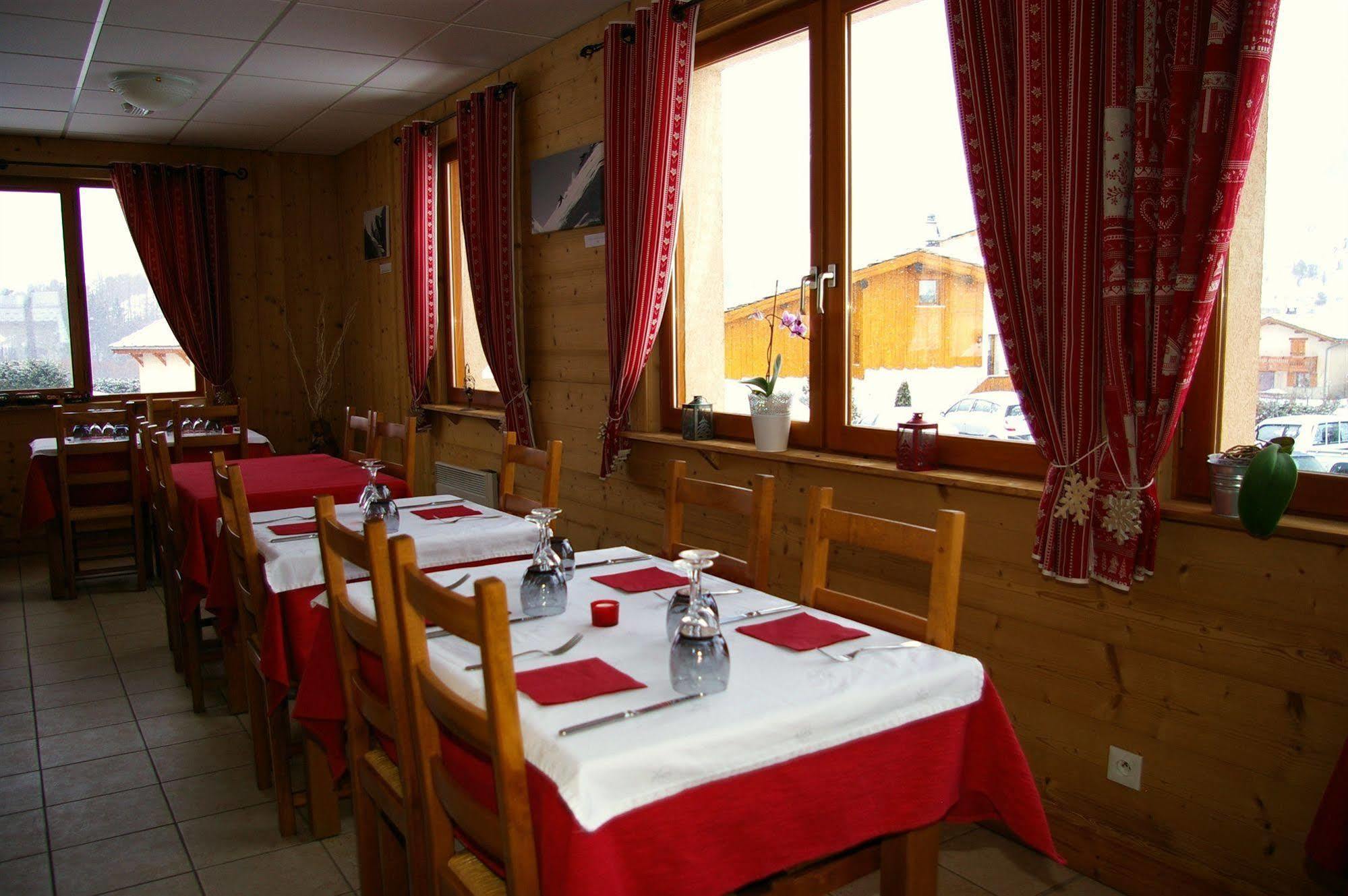 Hotel Restaurant L'Outa Termignon Exterior photo